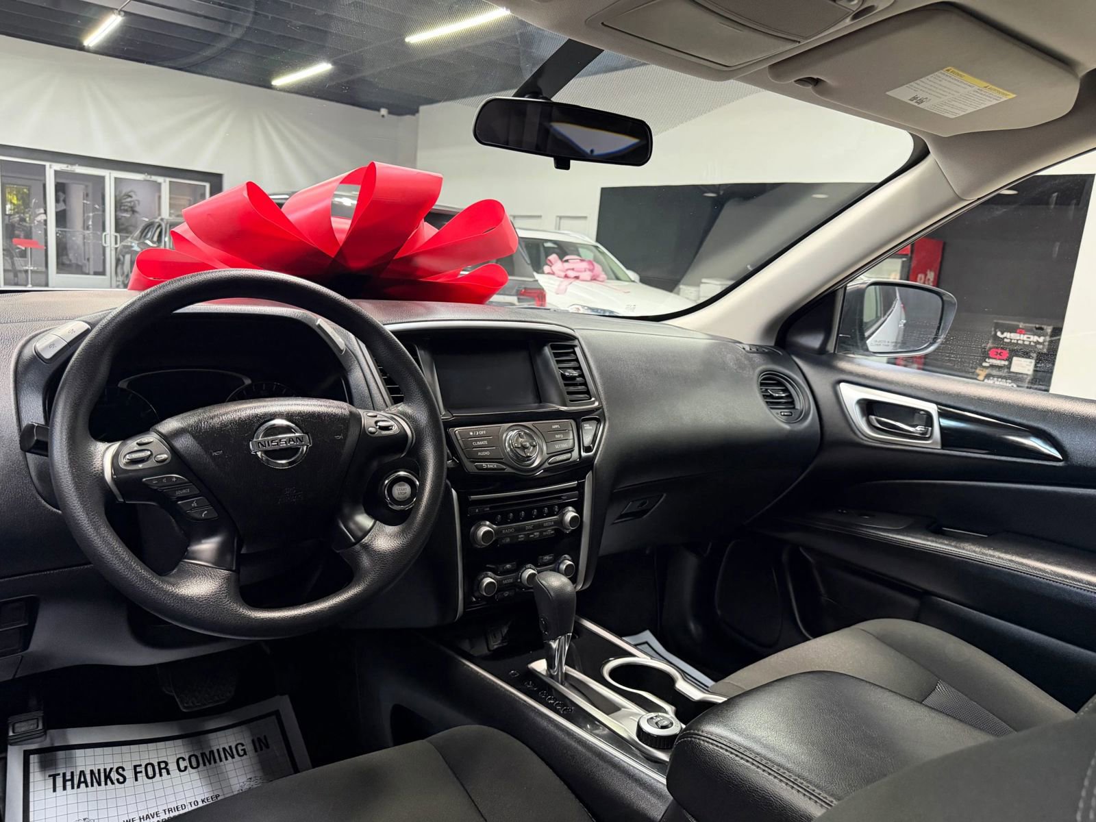 Used 2020 Nissan Pathfinder S AWD/4WD image 26