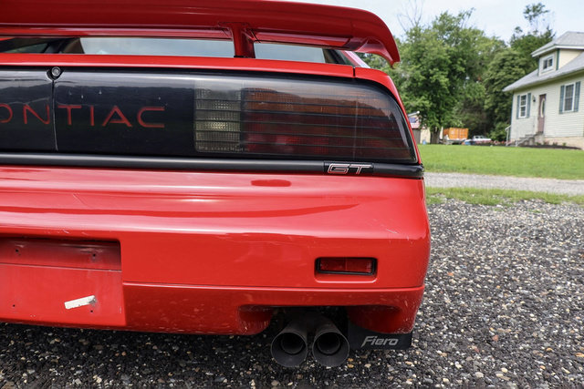 Used 1988 Pontiac Fiero GT RWD image 83