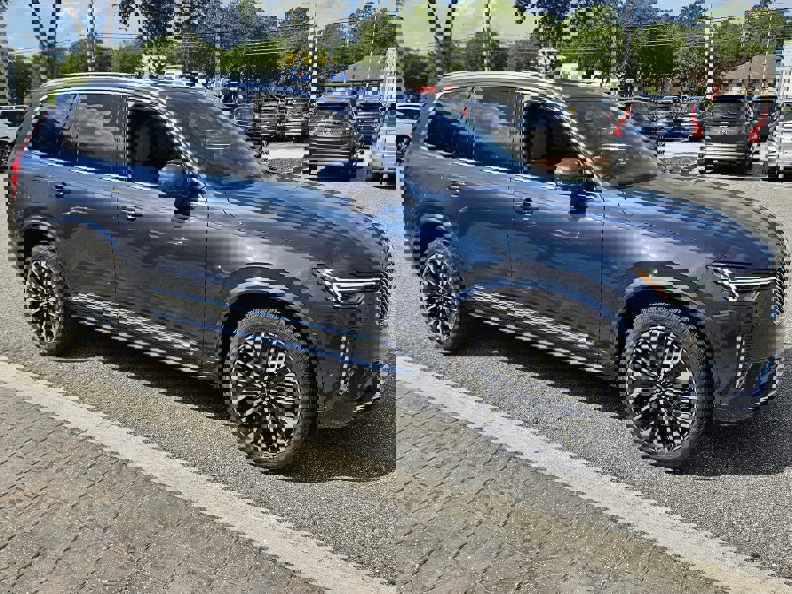 New 2026 Volvo XC90 T8 Plus image 17