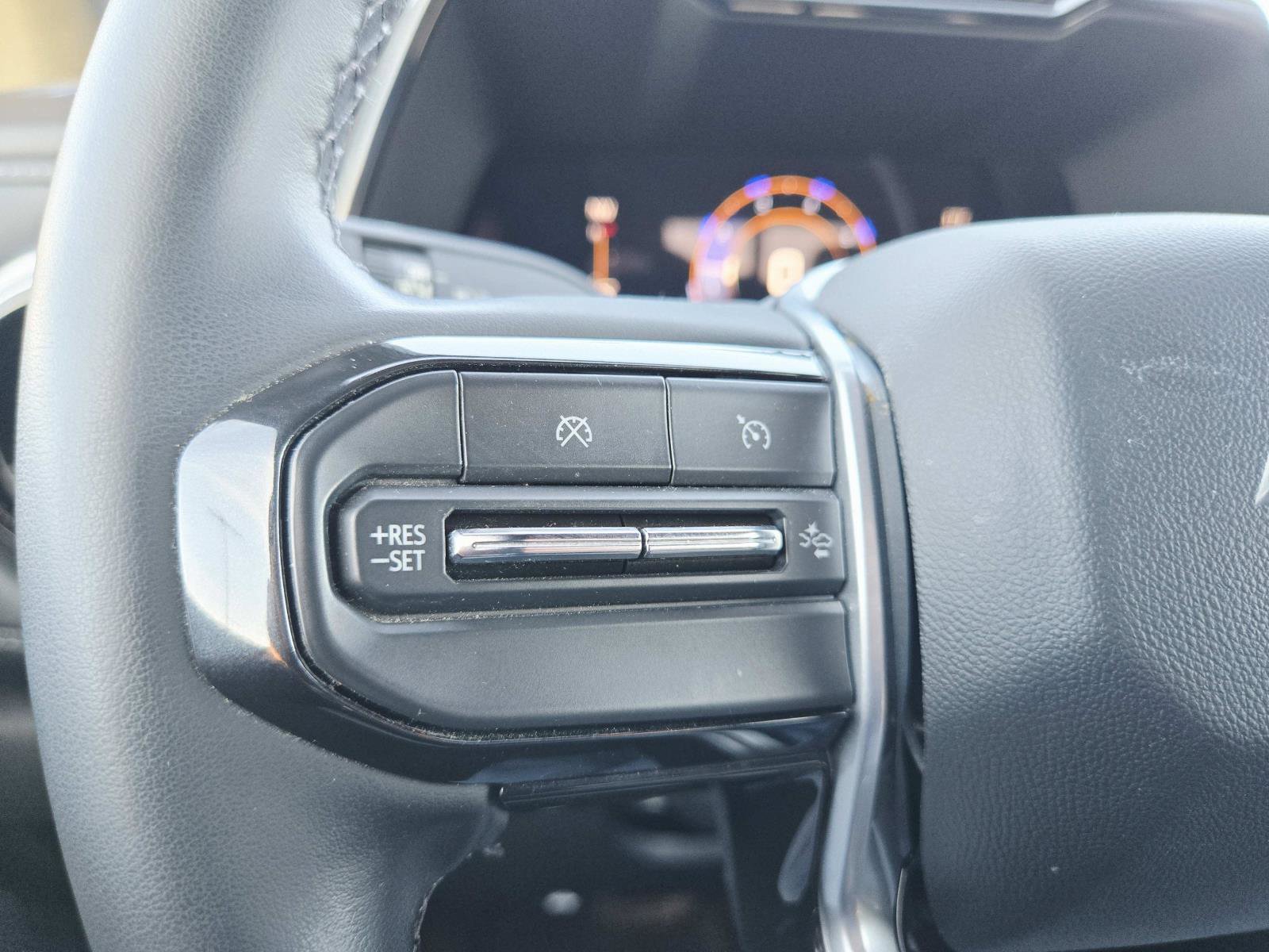 Used 2023 Chevrolet Colorado LT w/ LT Convenience Package II image 21