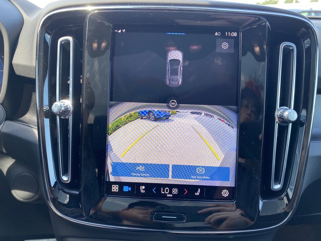 New 2023 Volvo C40 P8 Recharge Plus w/ Climate Package image 23