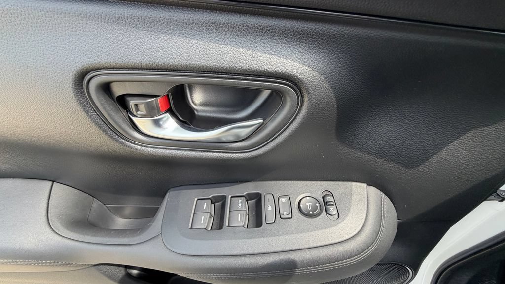 Certified 2024 Honda HR-V LX image 21