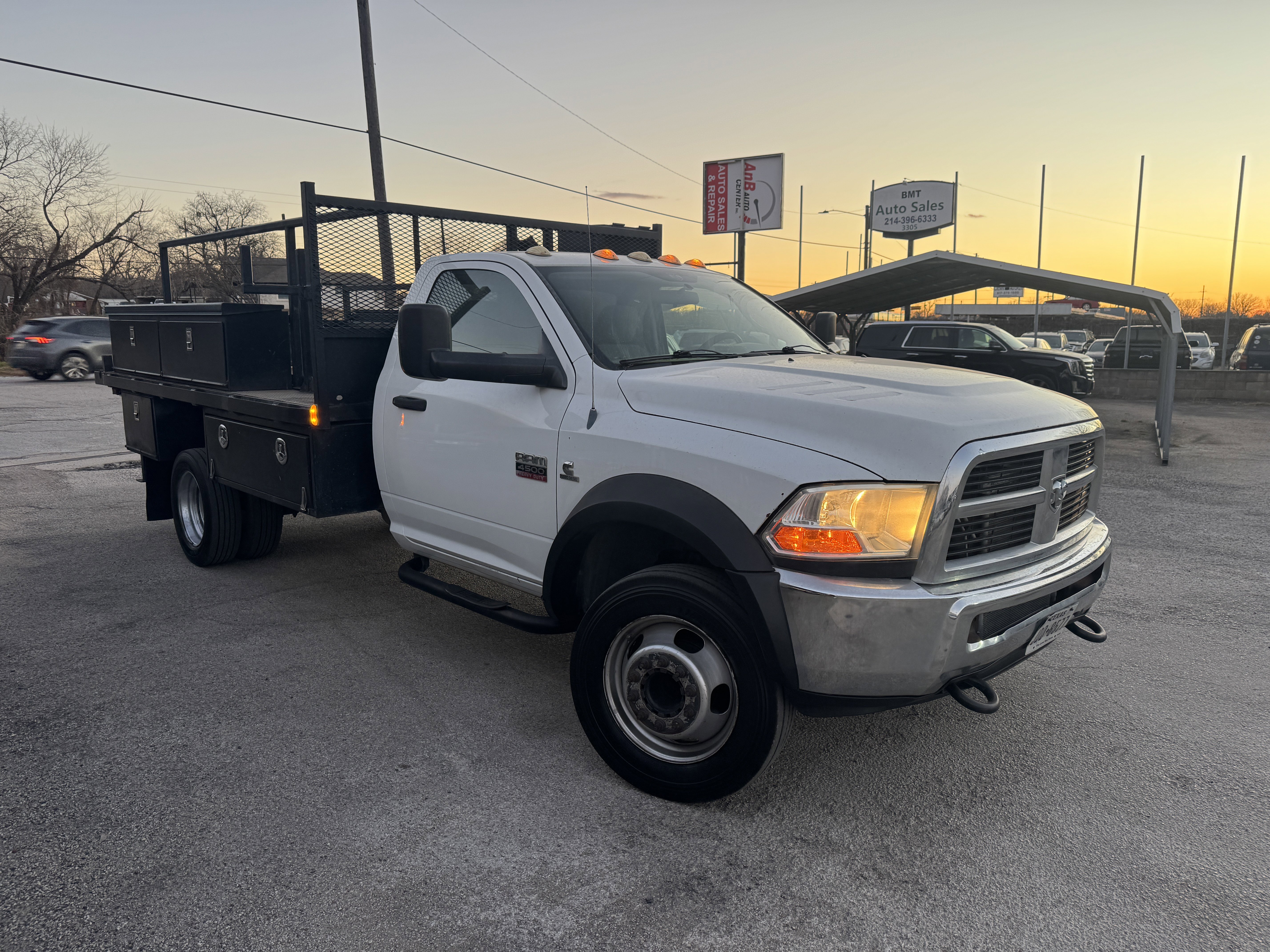 Used 2012 RAM 4500 Tradesman w/ ST Decor Group image 3
