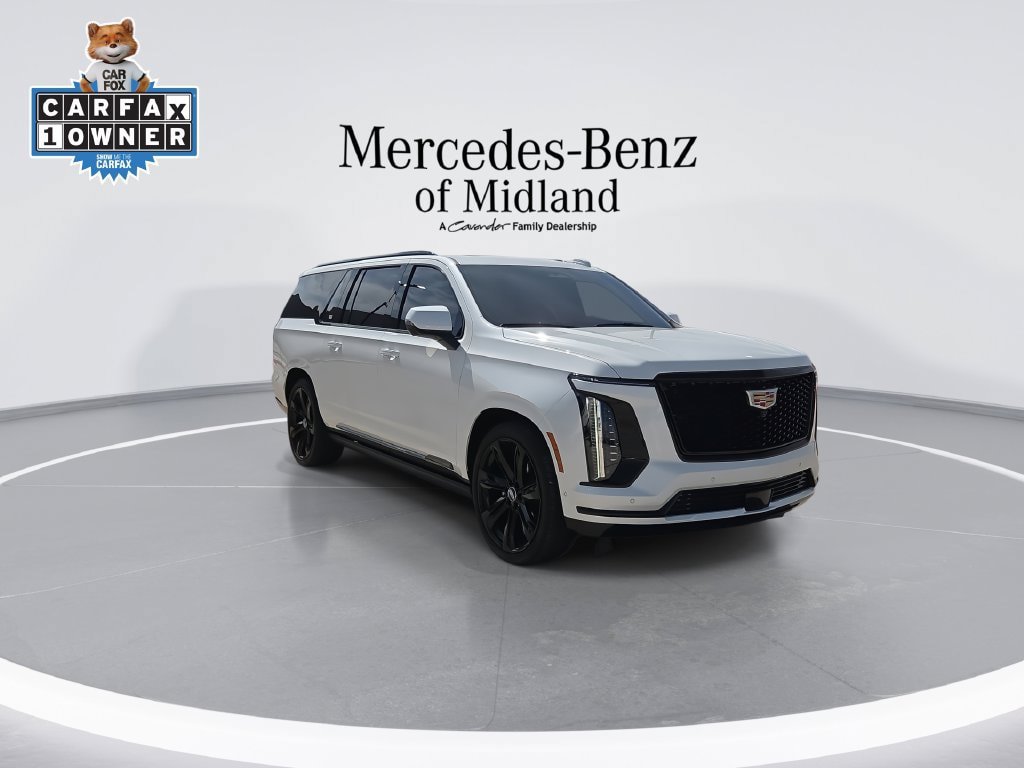 Used 2025 Cadillac Escalade ESV Sport Platinum w/ LPO, Floor Liner Package AWD/4WD image 2