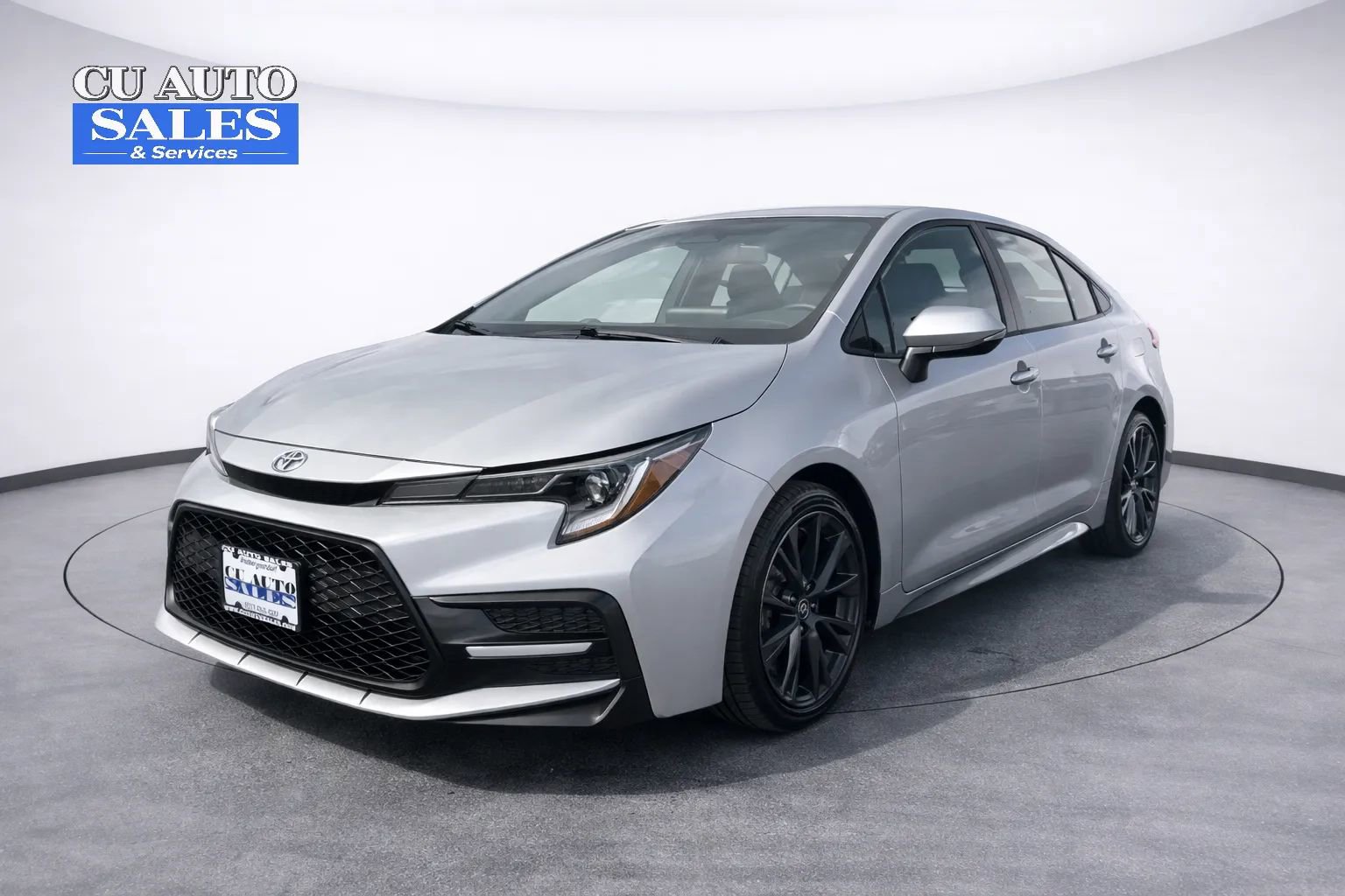 Used 2024 Toyota Corolla SE image 3