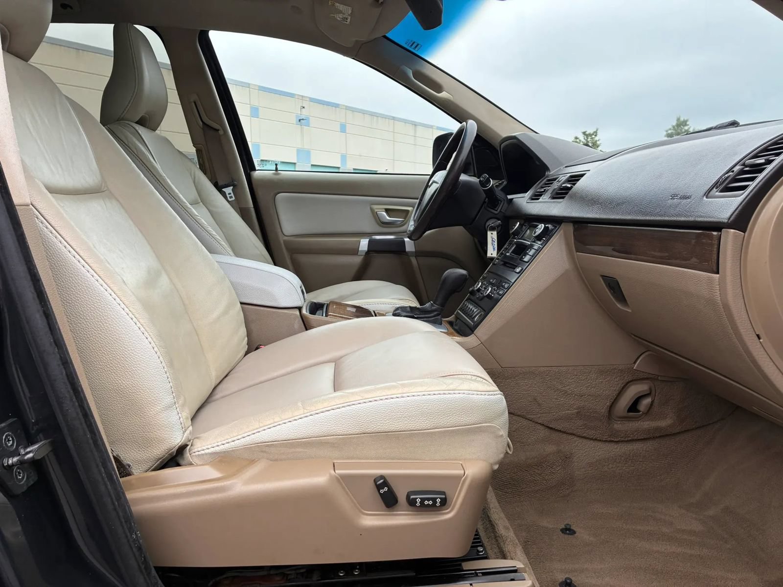 Used 2011 Volvo XC90 3.2 AWD/4WD image 41