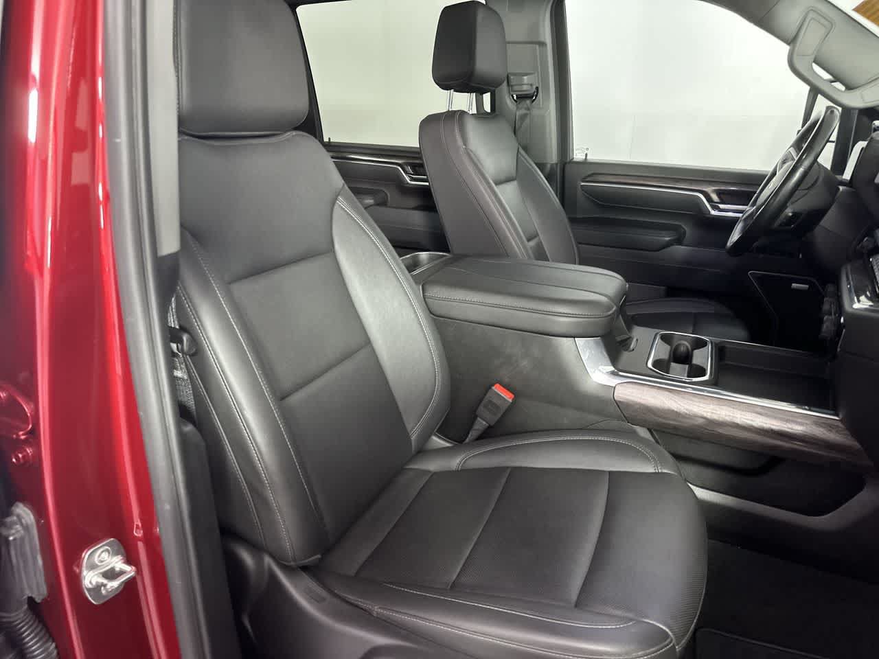 Used 2025 Chevrolet Silverado 3500 LTZ w/ LTZ Convenience Package AWD/4WD image 20