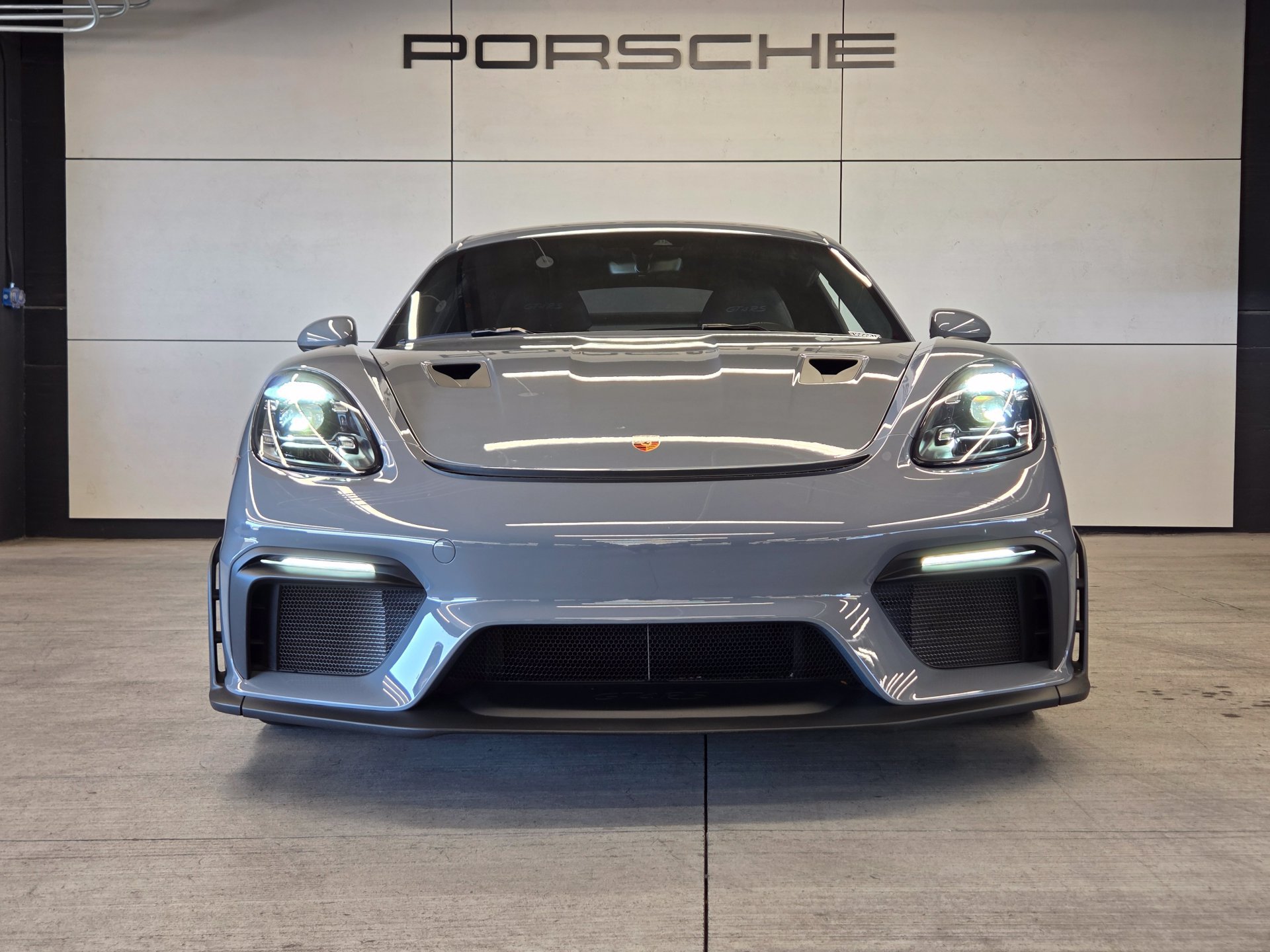 Certified 2023 Porsche 718 Cayman GT4 RS RWD image 27