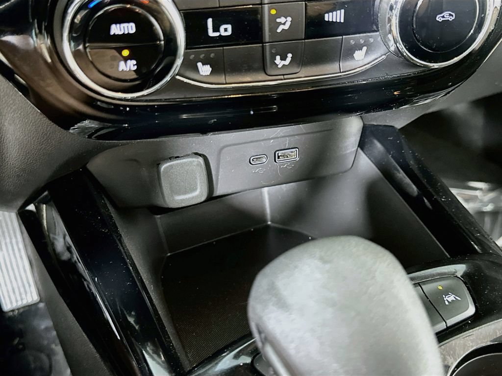 Used 2025 Chevrolet Trax ACTIV w/ Driver Confidence Package FWD image 30