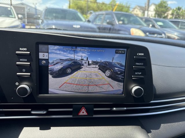 Certified 2026 Hyundai Elantra SE FWD image 19