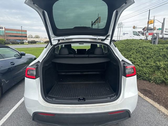 Used 2023 Tesla Model Y Long Range image 11