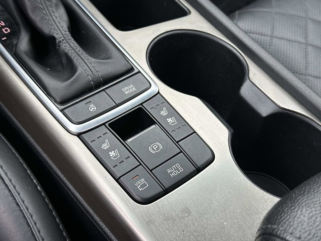 Used 2018 Kia Optima SX w/ Technology Package FWD image 16