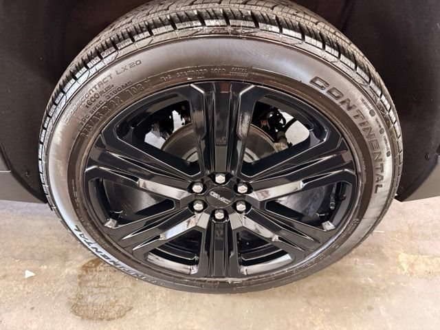 Used 2025 GMC Acadia Elevation w/ Elevation Premium Package AWD/4WD image 7