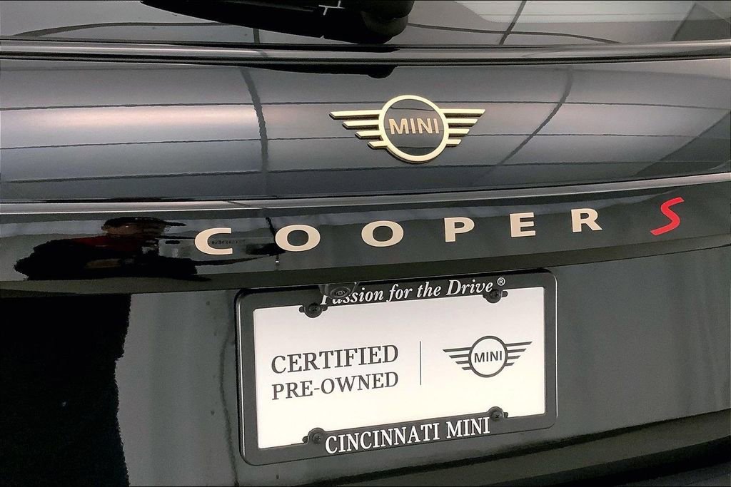 Certified 2025 MINI Cooper S image 7