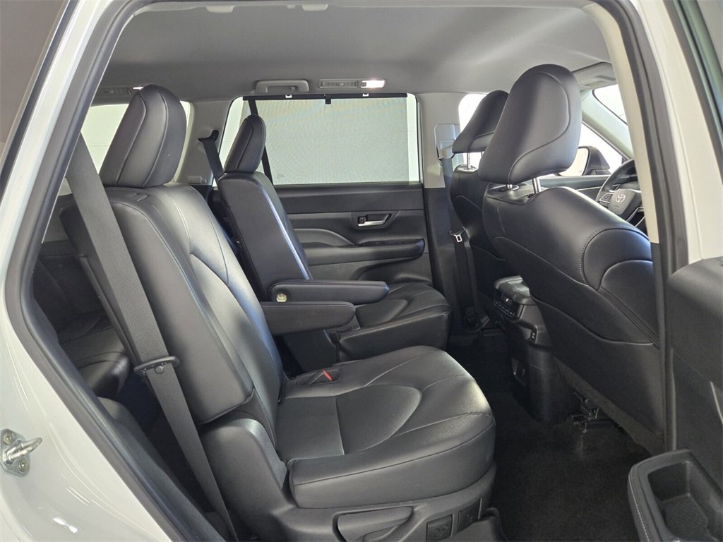 Used 2024 Toyota Grand Highlander FWD image 15