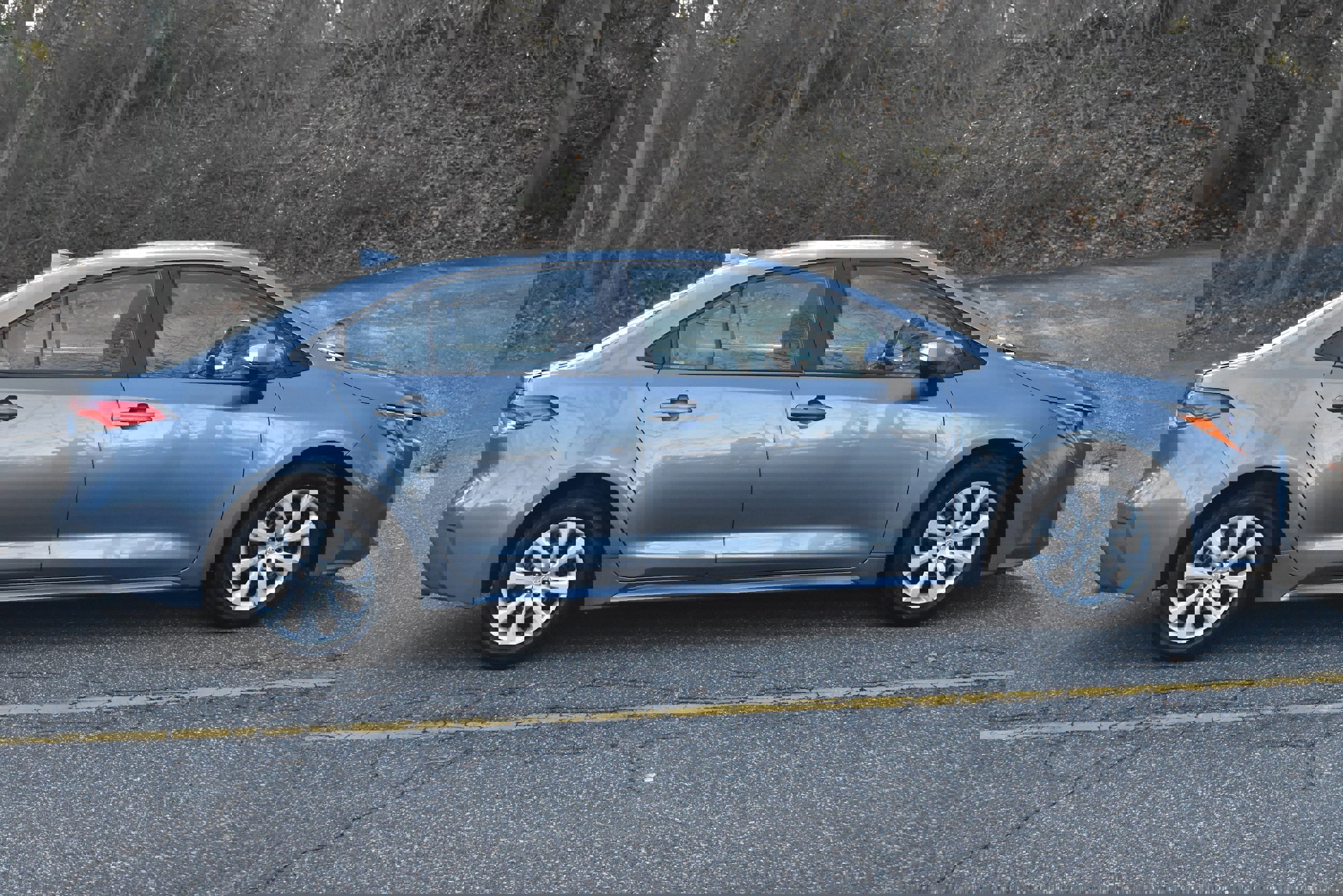 Used 2022 Toyota Corolla LE image 10