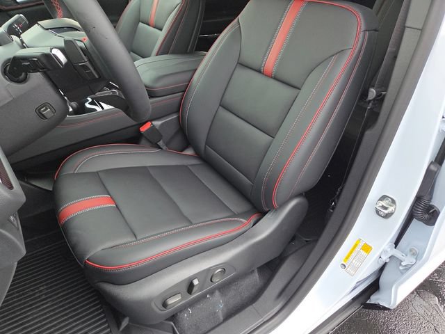 New 2027 Chevrolet Traverse RS w/ LPO, Floor Liner Package AWD/4WD image 26
