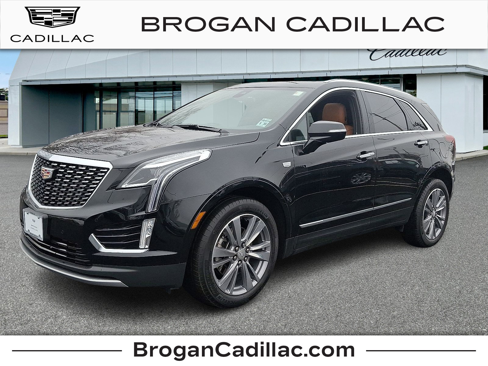 Certified 2025 Cadillac XT5 Premium Luxury w/ LPO, Floor Liner Package image 1