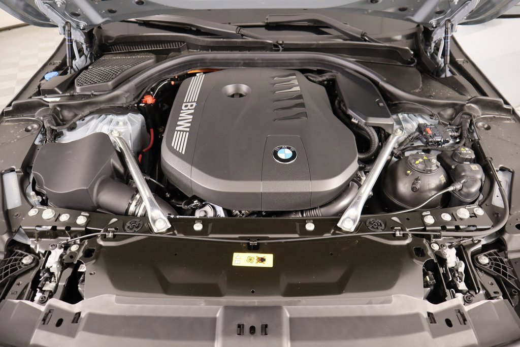 New 2026 BMW 550e xDrive image 21