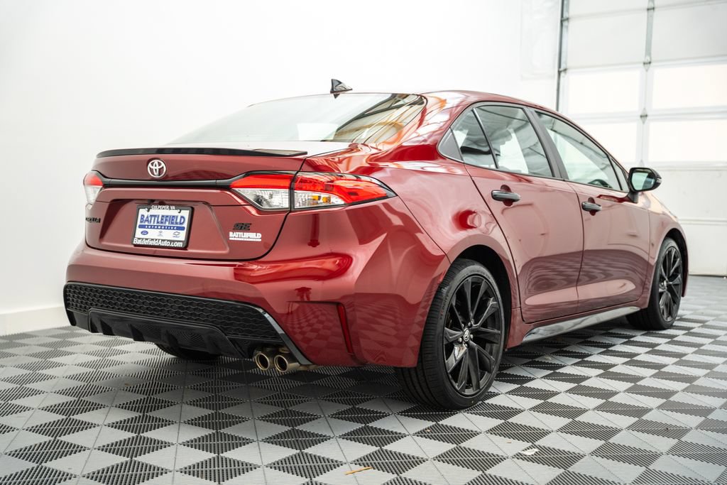 Certified 2022 Toyota Corolla SE FWD image 5
