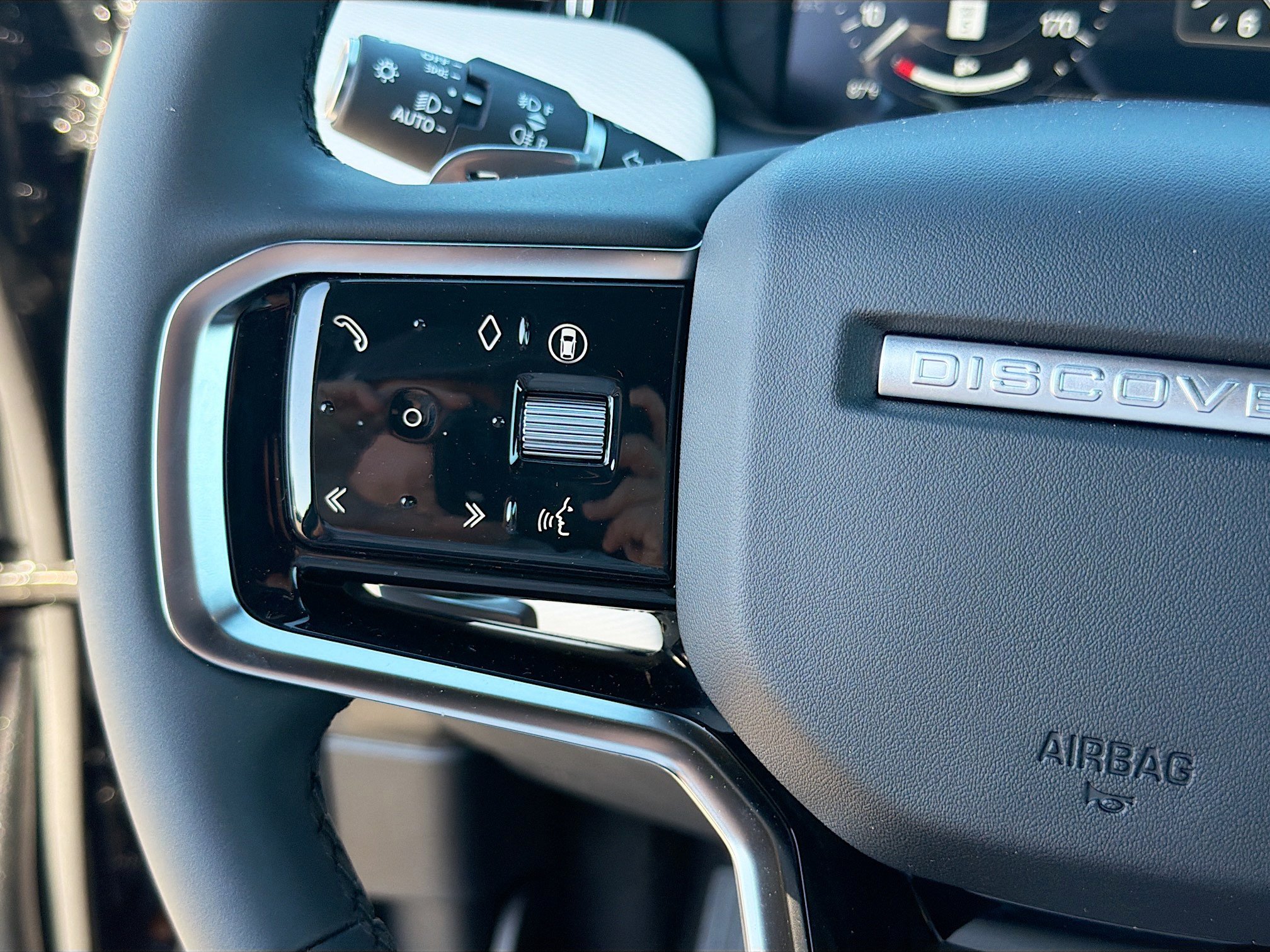 New 2026 Land Rover Discovery Sport Landmark AWD/4WD image 38