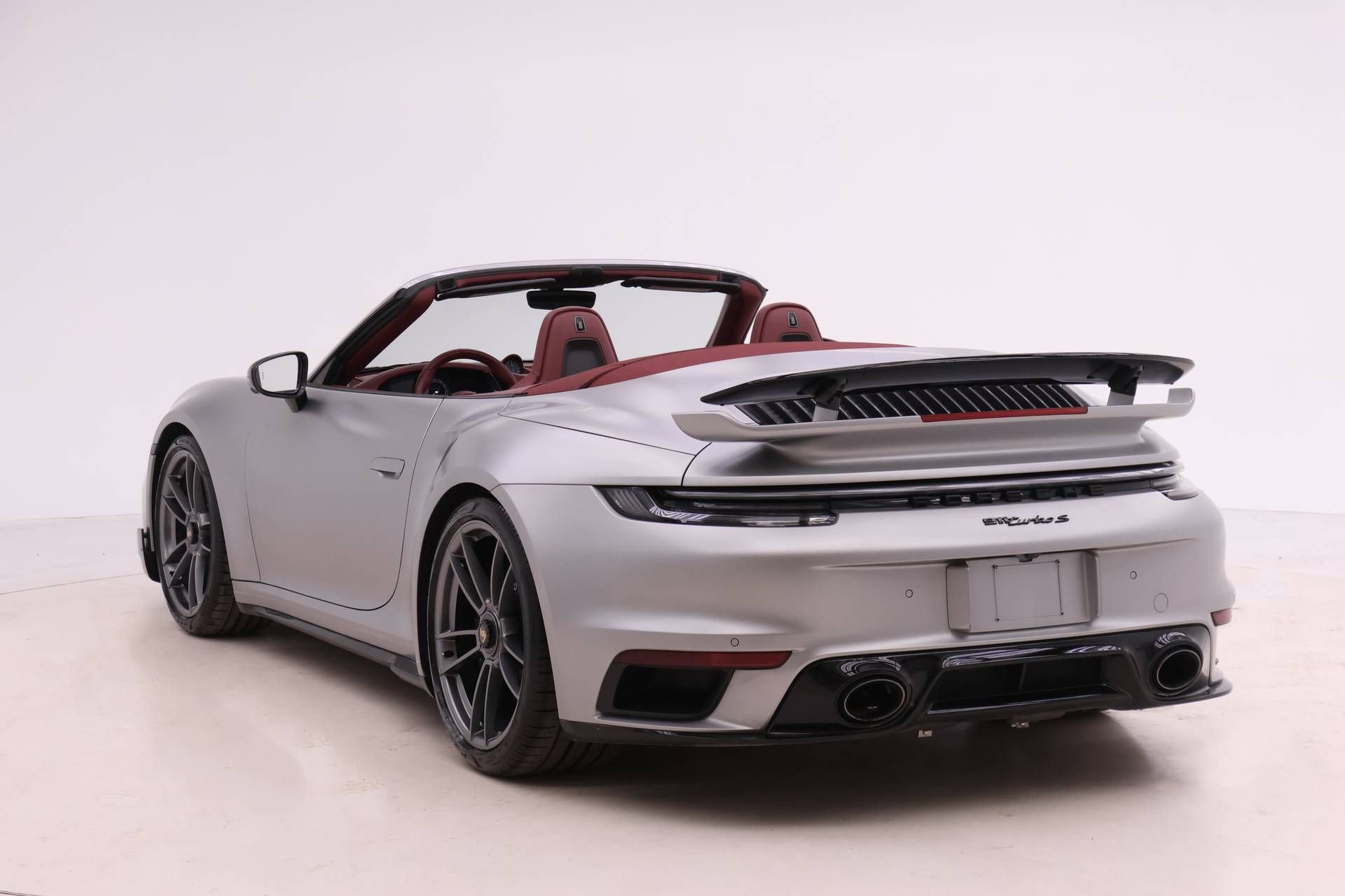Certified 2022 Porsche 911 Turbo S image 3