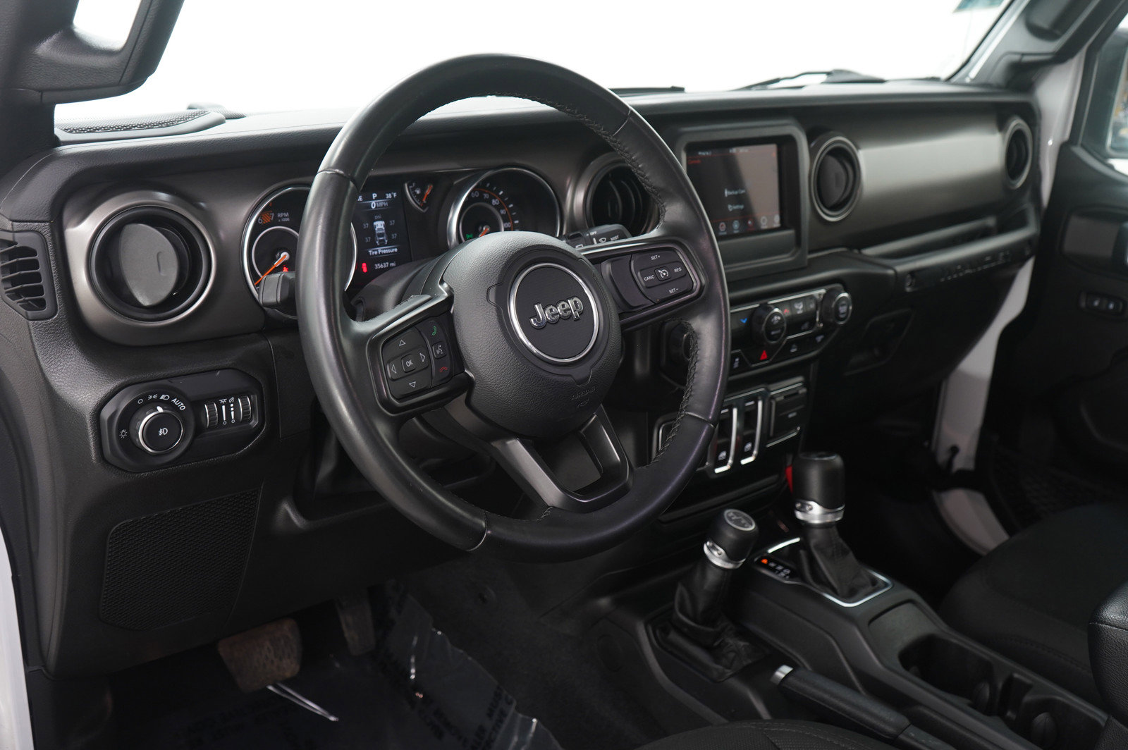 Used 2022 Jeep Wrangler Sport S image 22