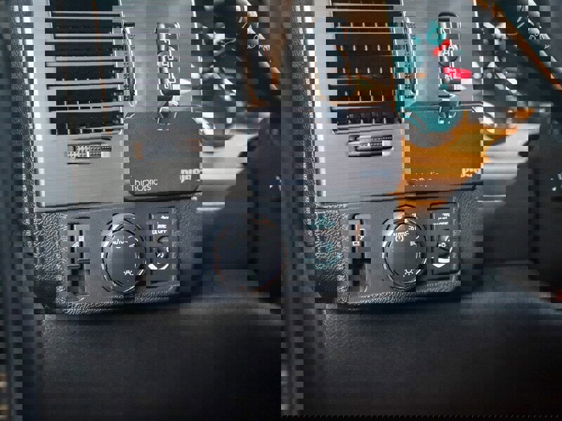 Used 2009 HUMMER H2 Luxury image 38