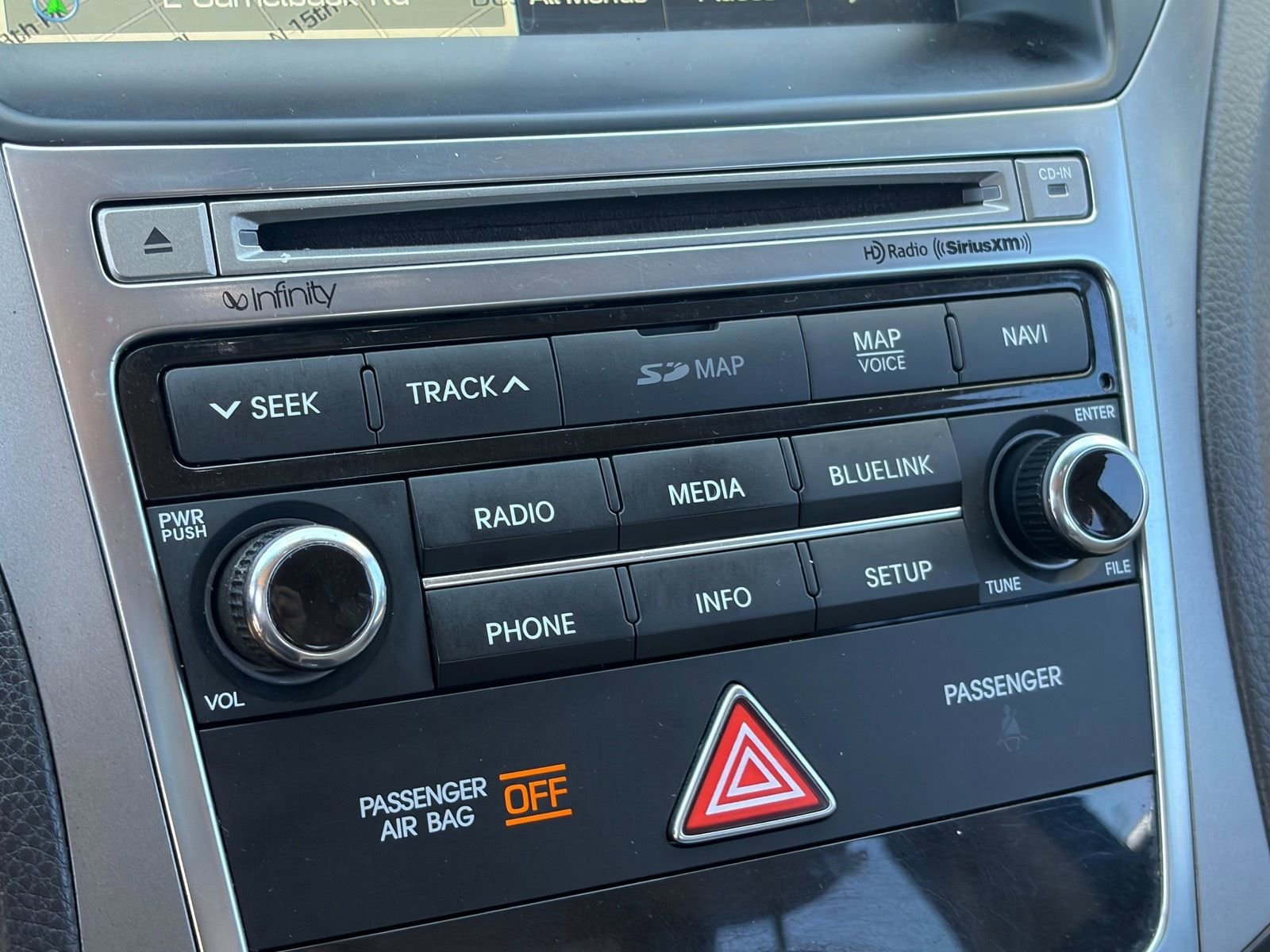 Used 2016 Hyundai Azera FWD image 19