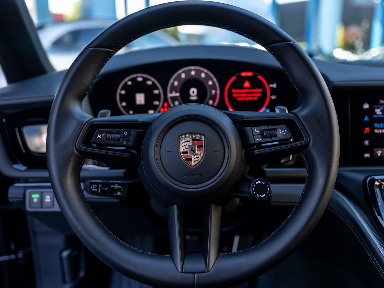 Certified 2025 Porsche Panamera RWD image 6
