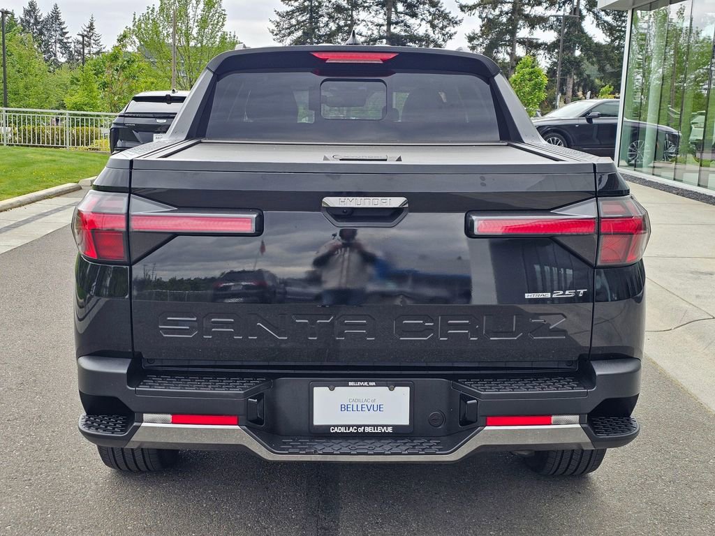 Used 2023 Hyundai Santa Cruz Limited w/ Cargo Package AWD/4WD image 4