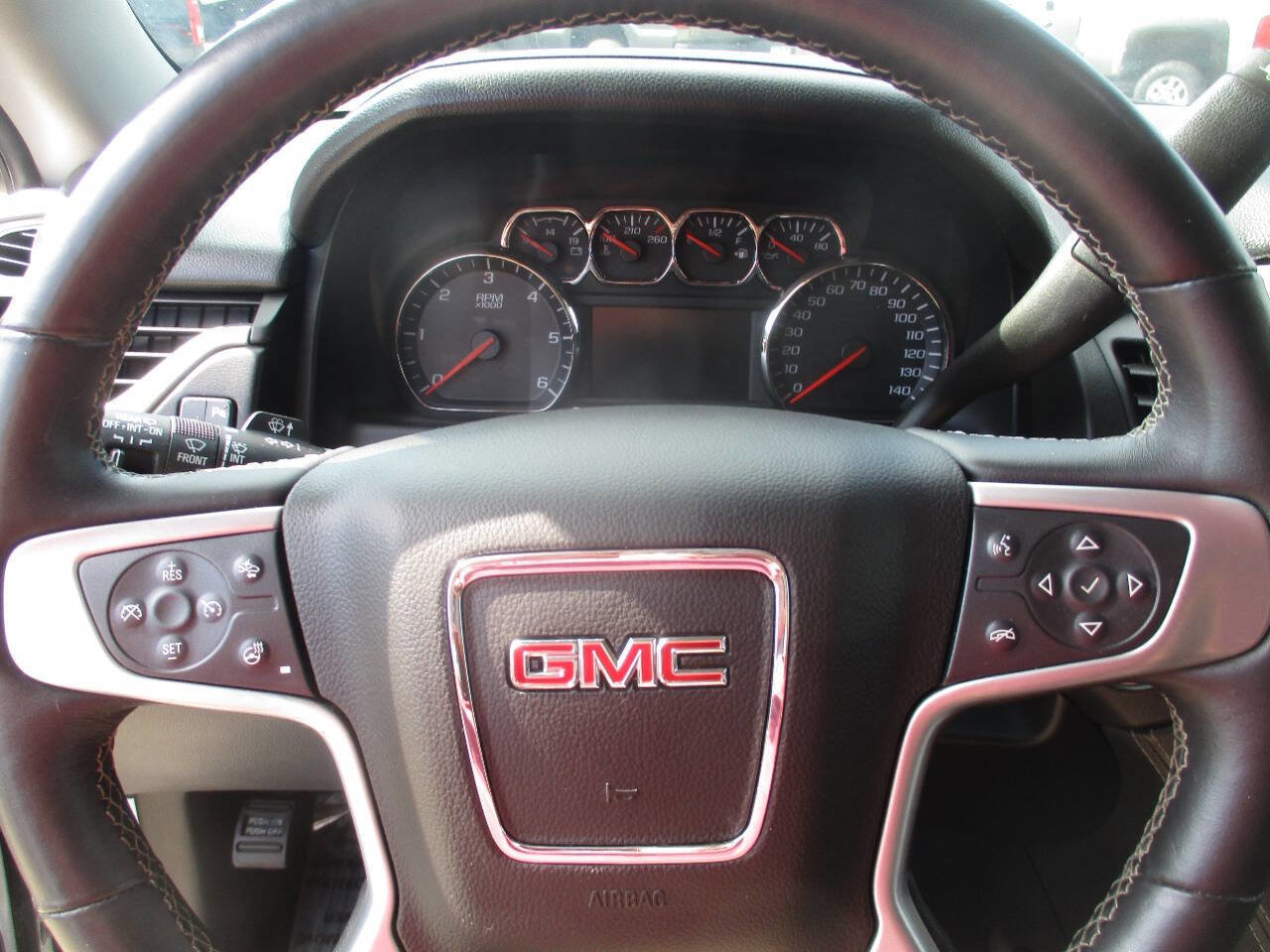 Used 2015 GMC Yukon SLT w/ Open Road Package image 30