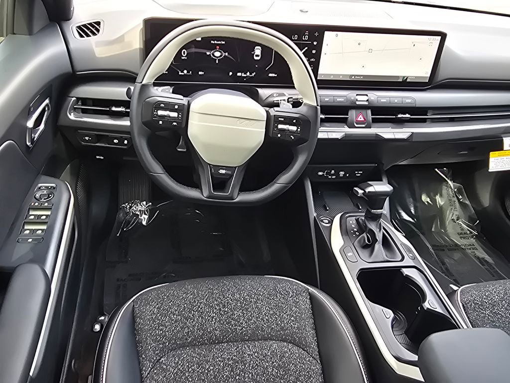 Certified 2025 Kia K4 GT-Line image 11