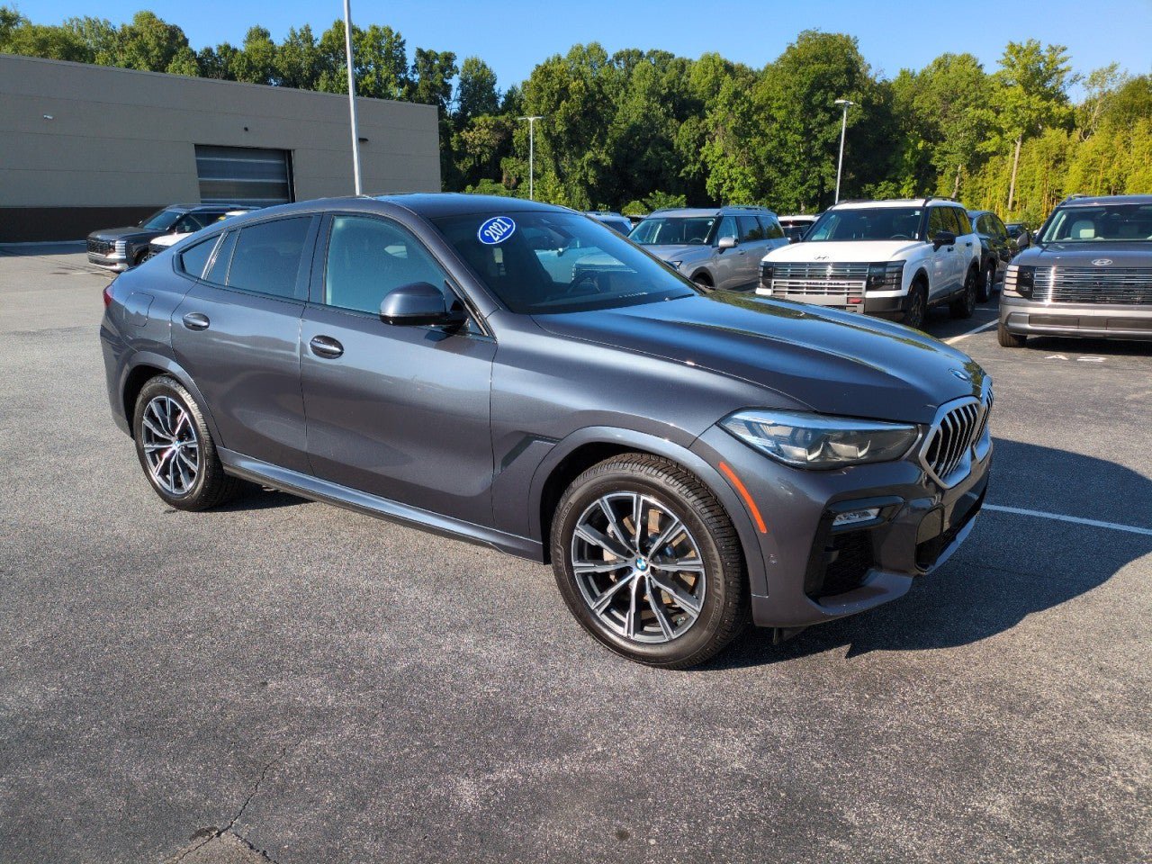 Used 2021 BMW X6 xDrive40i AWD/4WD image 1