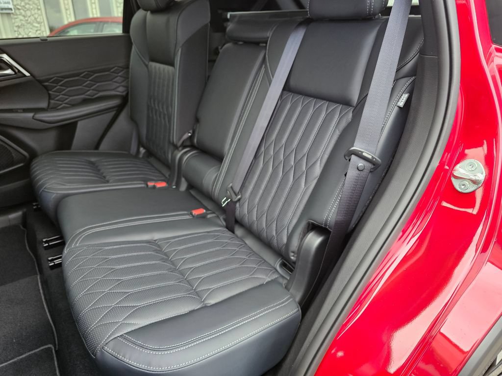 New 2026 Mitsubishi Outlander SEL AWD/4WD image 13