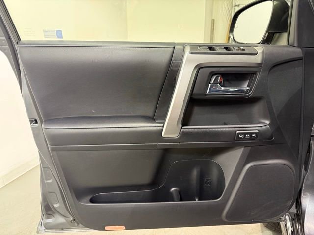 Used 2023 Toyota 4Runner Limited image 11