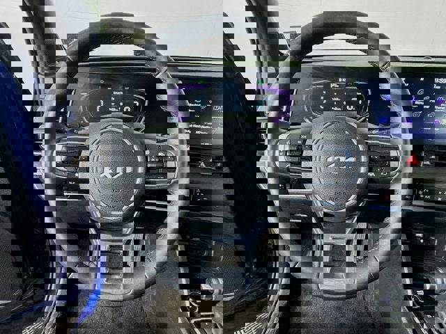 Certified 2025 Kia Sportage X-Line w/ Premium Package image 11