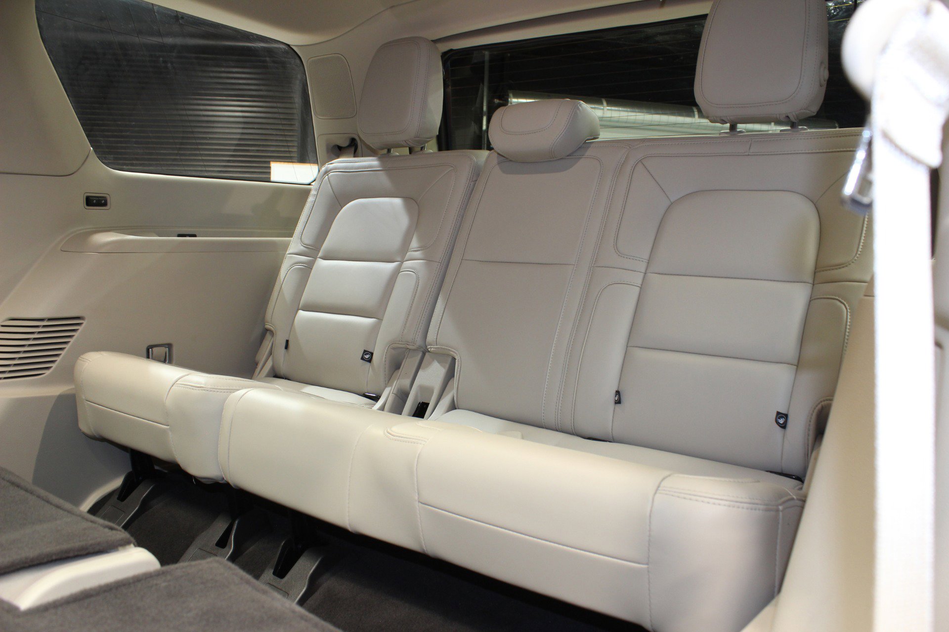 Used 2021 Lincoln Navigator Reserve w/ Luxury Package image 42