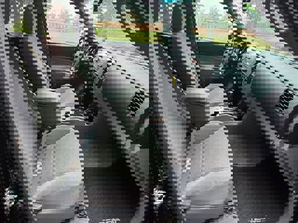 Used 2006 Toyota Tacoma PreRunner image 12