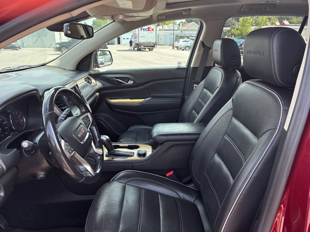 Used 2018 GMC Acadia Denali w/ LPO, Protection Package AWD/4WD image 11