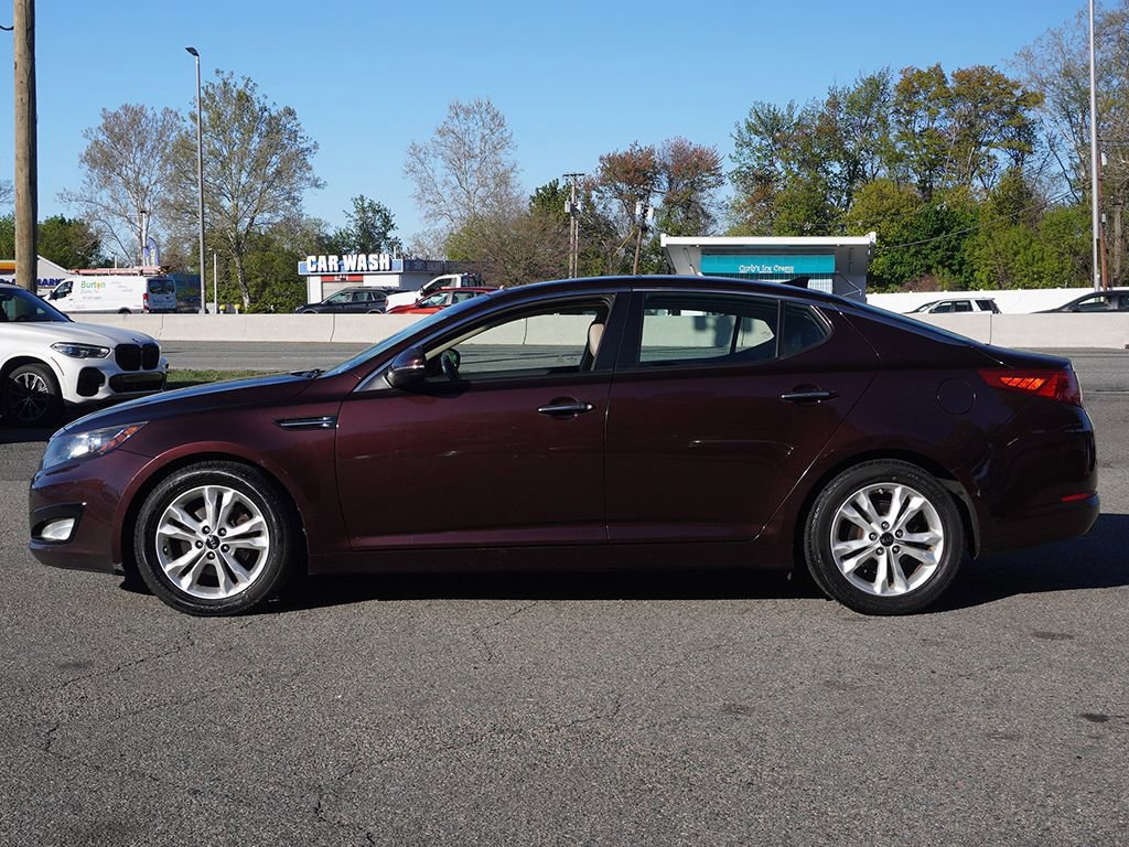 Used 2011 Kia Optima EX w/ Premium Pkg FWD image 15
