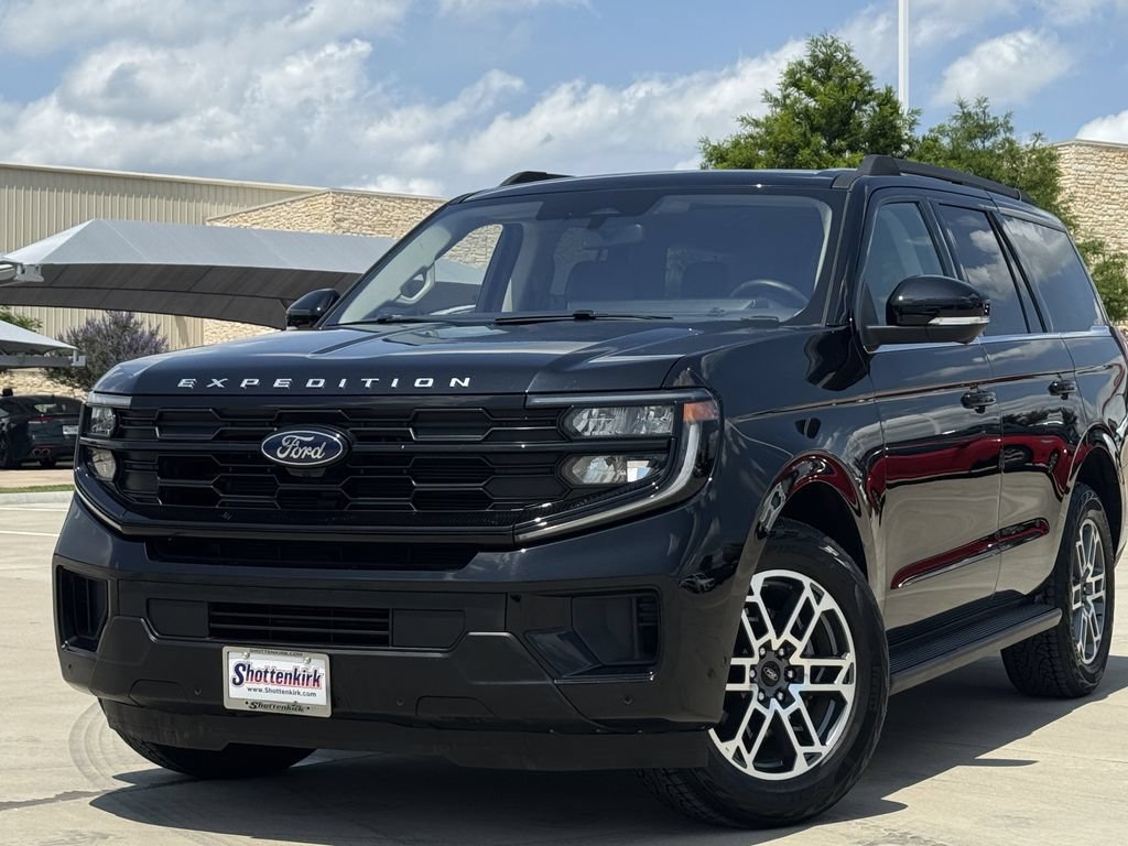 Used 2025 Ford Expedition Active AWD/4WD video 2