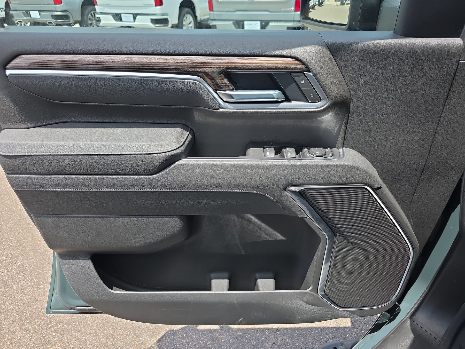 New 2026 Chevrolet Silverado 2500 LT w/ Trail Boss Package AWD/4WD image 18