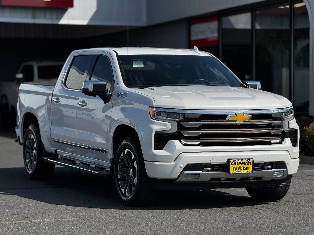 Used 2022 Chevrolet Silverado 1500 High Country w/ Technology Package image 1