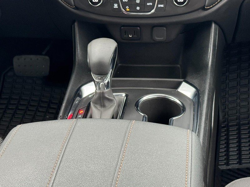Used 2021 Chevrolet Traverse LT FWD image 16