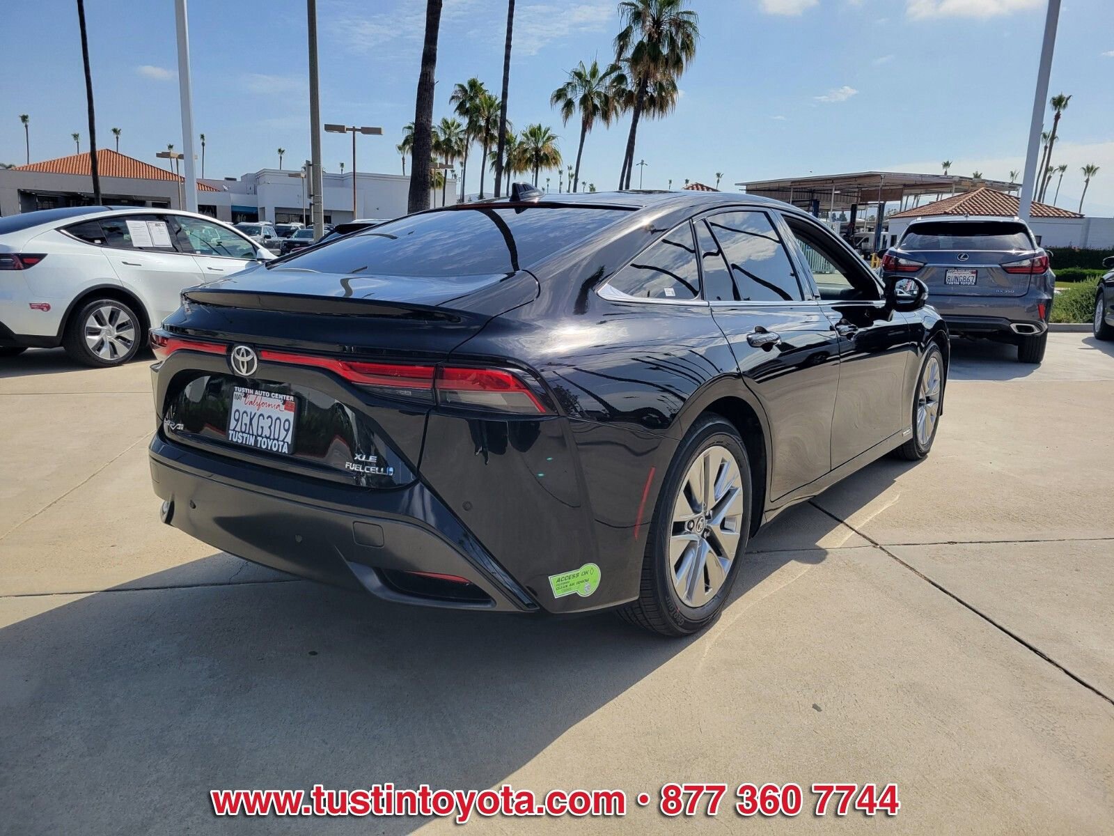 Used 2023 Toyota Mirai w/ Advanced Technology Package RWD image 4