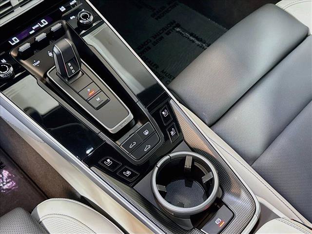 Certified 2022 Porsche 911 Turbo S AWD/4WD image 19