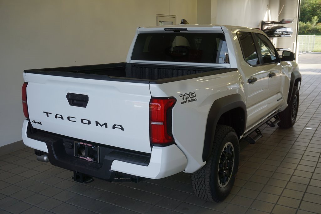 New 2025 Toyota Tacoma TRD Off-Road image 15