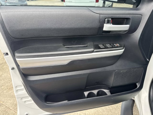 Used 2014 Toyota Tundra SR5 w/ SR5 Upgrade Package AWD/4WD image 25