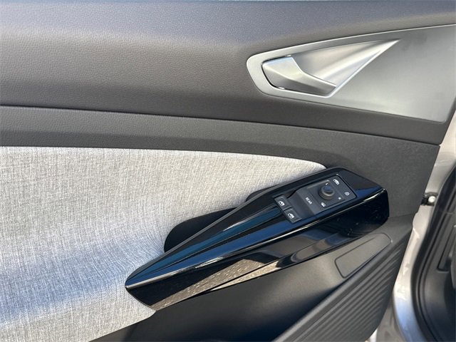 New 2026 Volkswagen ID.4 Pro image 7